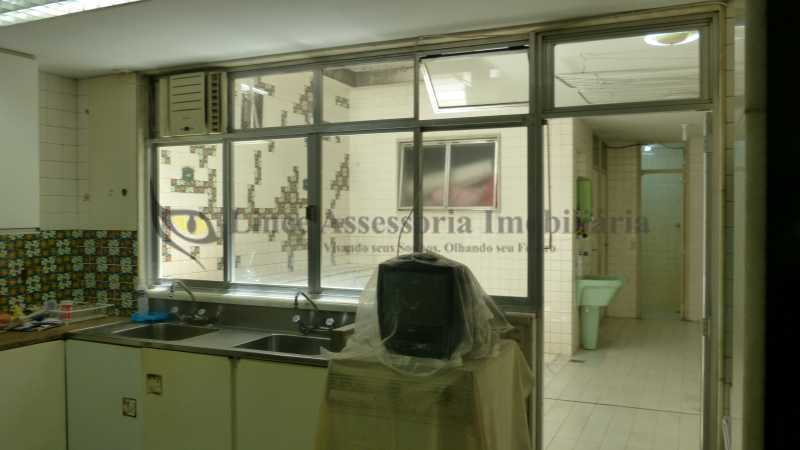 Apartamento à venda com 3 quartos, 300m² - Foto 27