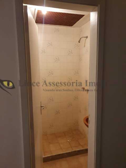 Apartamento à venda com 2 quartos, 70m² - Foto 10