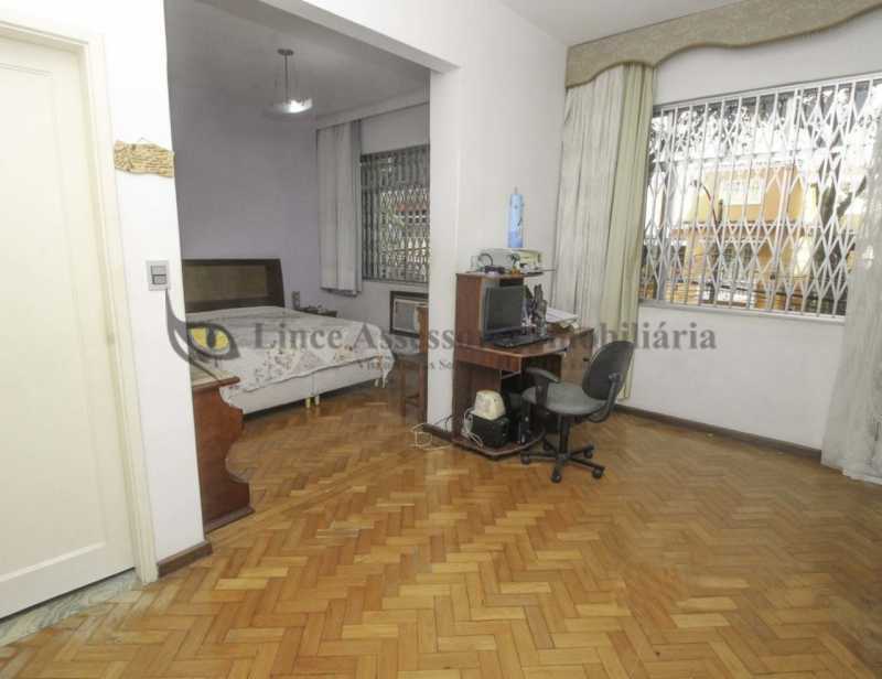 Apartamento à venda com 4 quartos, 184m² - Foto 7