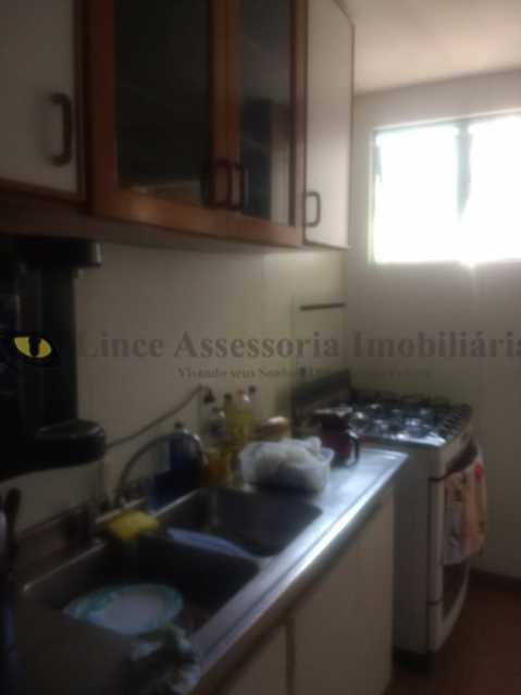 Apartamento à venda com 3 quartos, 82m² - Foto 18