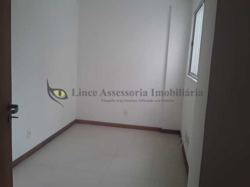 Apartamento à venda com 2 quartos, 81m² - Foto 12