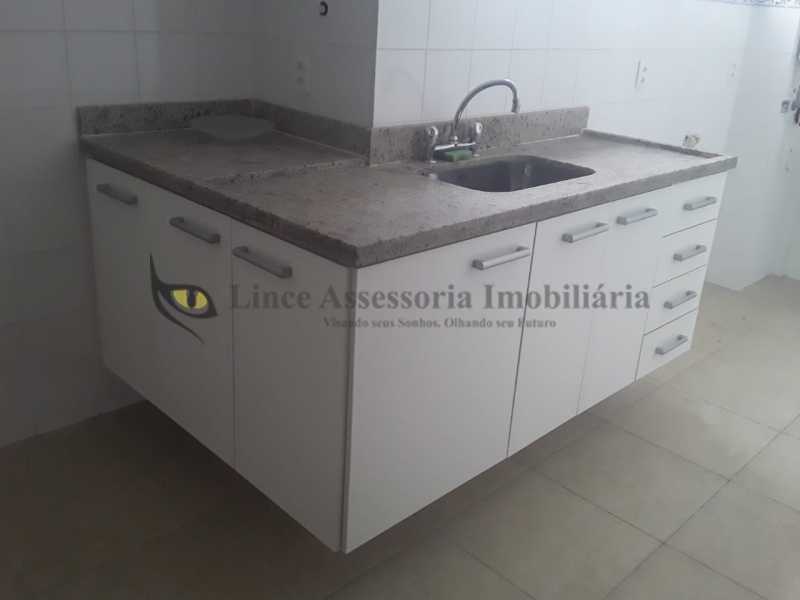 Apartamento à venda com 2 quartos, 81m² - Foto 14