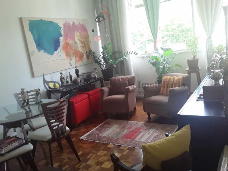 Apartamento à venda com 2 quartos, 65m² - Foto 2