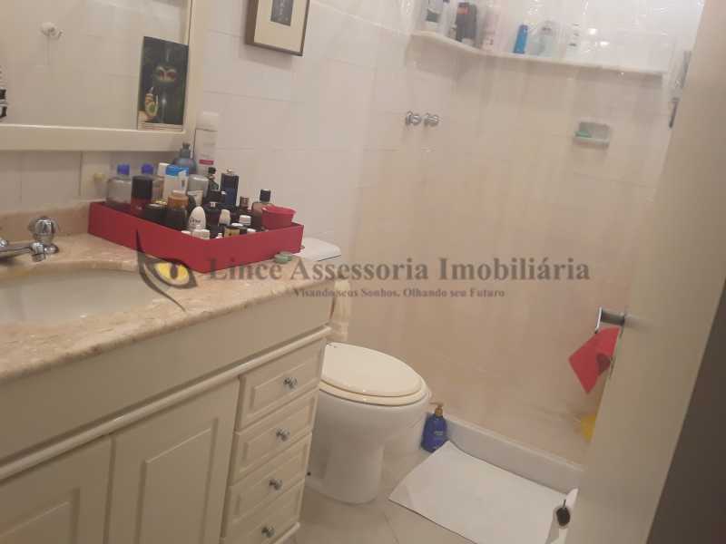 Apartamento à venda com 2 quartos, 65m² - Foto 17