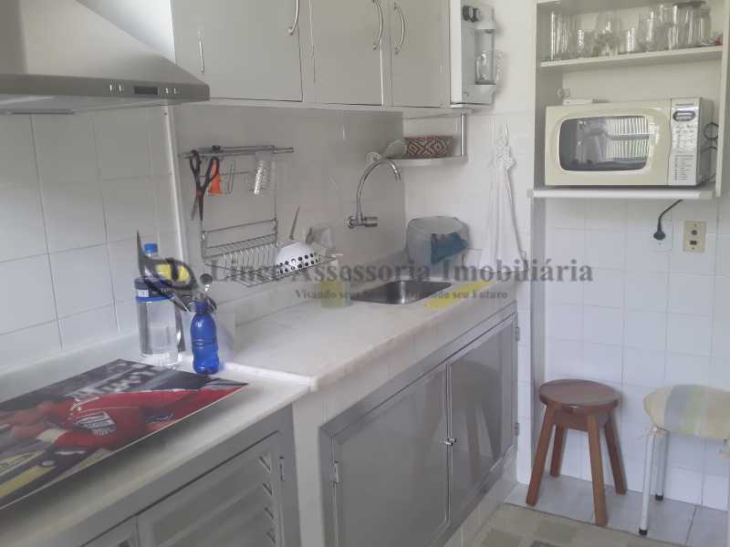 Apartamento à venda com 2 quartos, 65m² - Foto 23