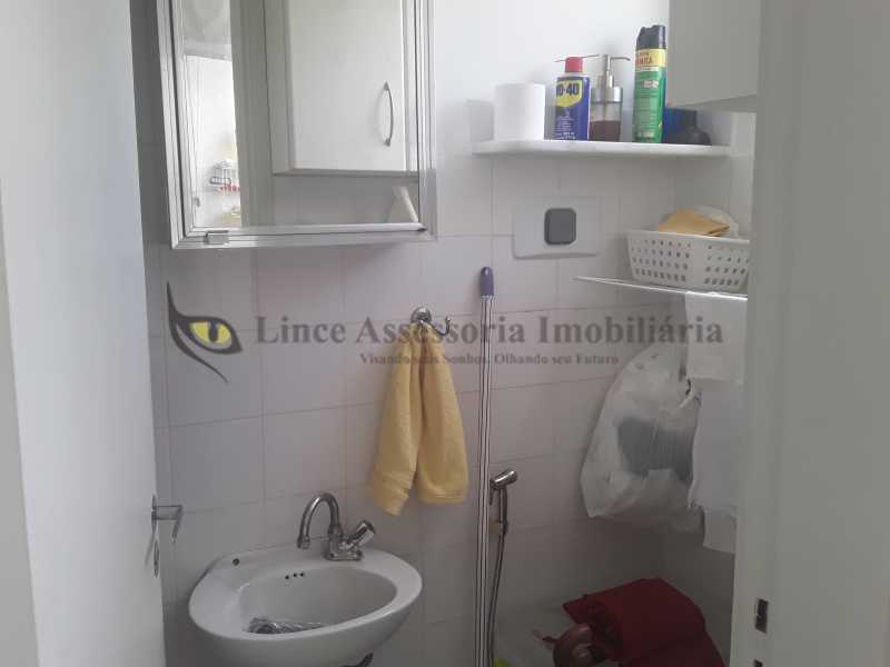 Apartamento à venda com 2 quartos, 65m² - Foto 30