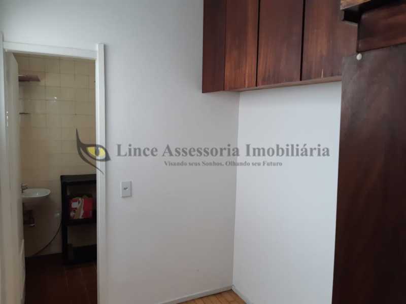 Apartamento à venda com 2 quartos, 86m² - Foto 19