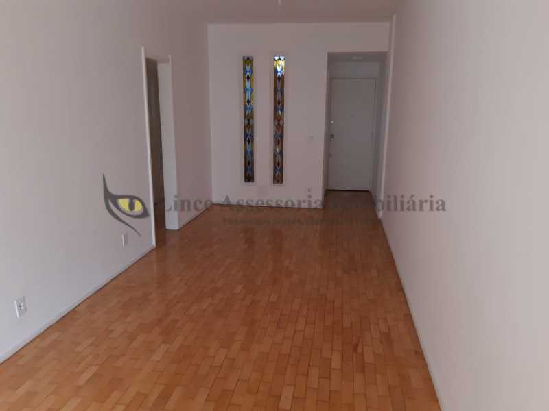 Apartamento à venda com 2 quartos, 86m² - Foto 1