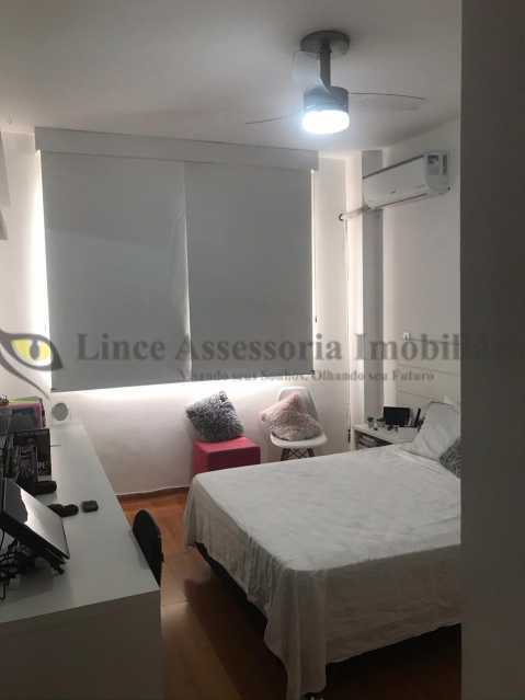 Apartamento à venda com 3 quartos, 139m² - Foto 9