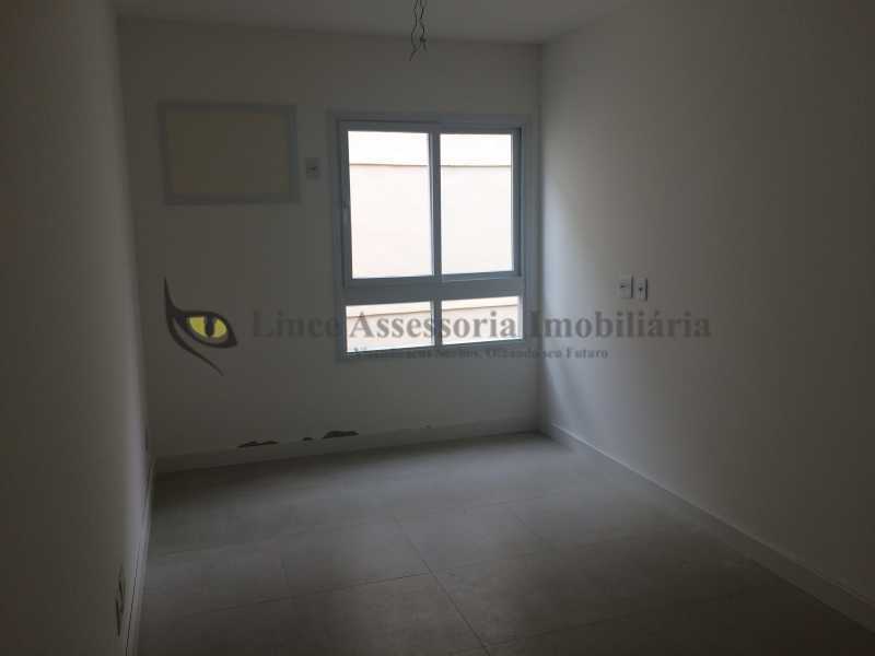 Apartamento à venda com 2 quartos, 68m² - Foto 5