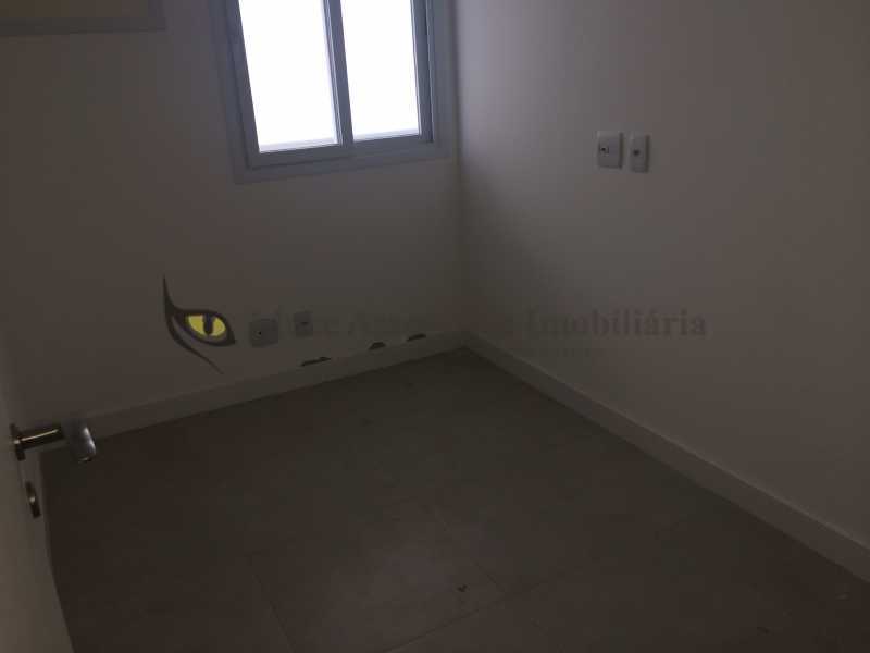 Apartamento à venda com 2 quartos, 68m² - Foto 12