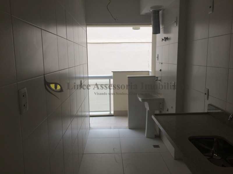 Apartamento à venda com 2 quartos, 68m² - Foto 17