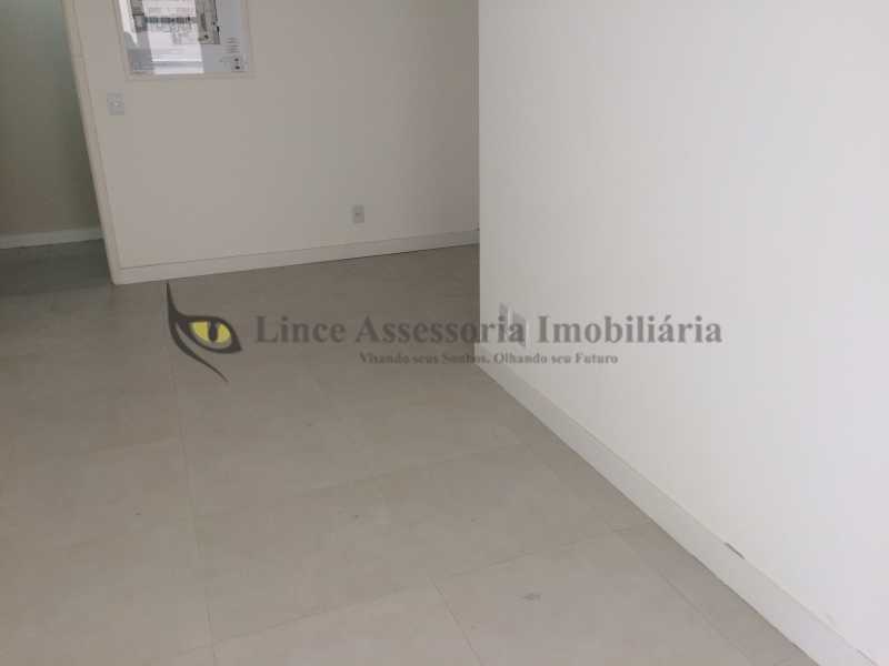 Apartamento à venda com 2 quartos, 68m² - Foto 19