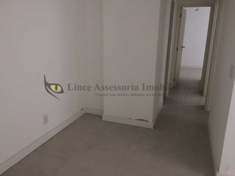 Apartamento à venda com 2 quartos, 68m² - Foto 20