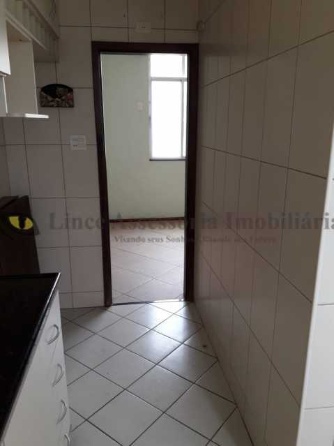 Apartamento à venda com 2 quartos, 67m² - Foto 12