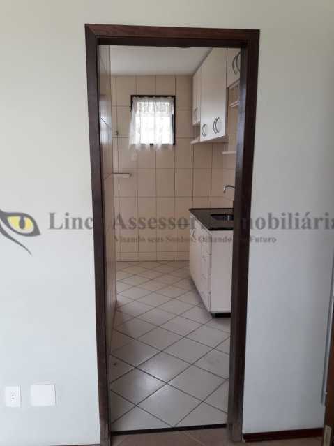 Apartamento à venda com 2 quartos, 67m² - Foto 13