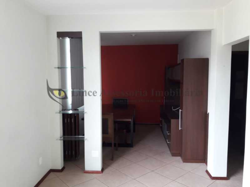 Apartamento à venda com 2 quartos, 67m² - Foto 5