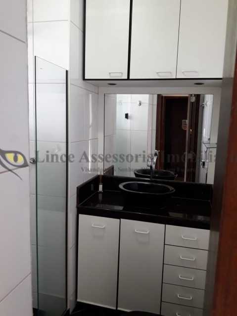 Apartamento à venda com 2 quartos, 67m² - Foto 17