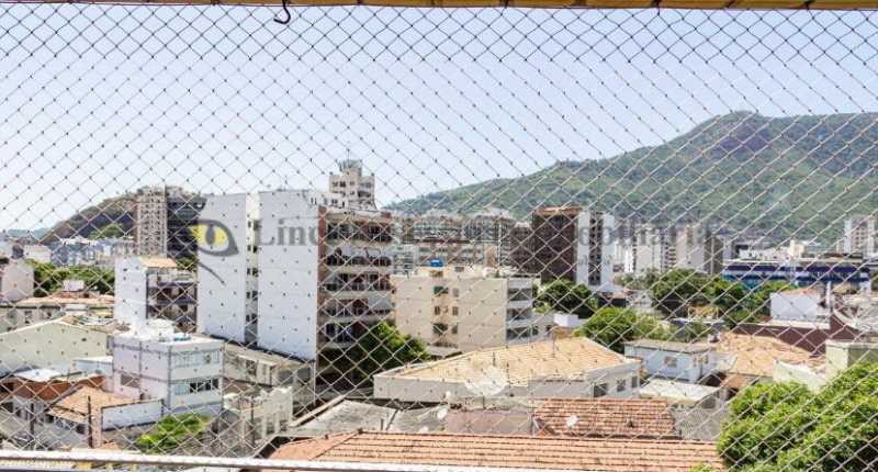 Apartamento à venda com 3 quartos, 138m² - Foto 1