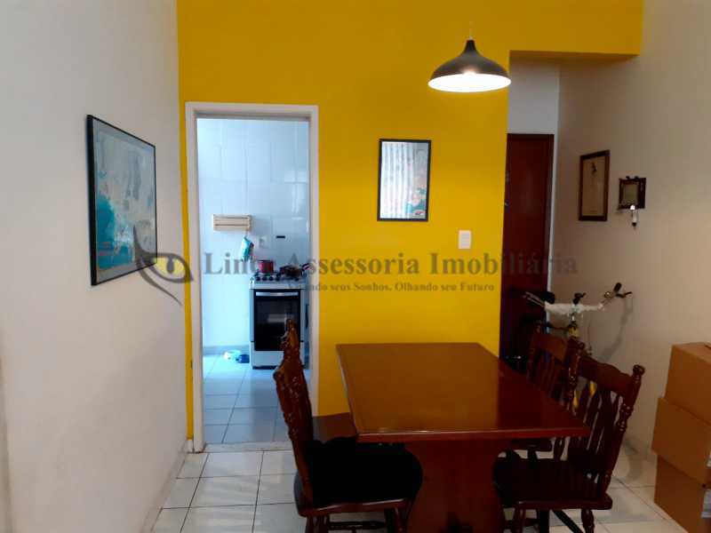 Apartamento à venda com 2 quartos, 71m² - Foto 1