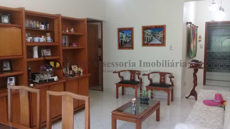 Apartamento à venda com 3 quartos, 104m² - Foto 3