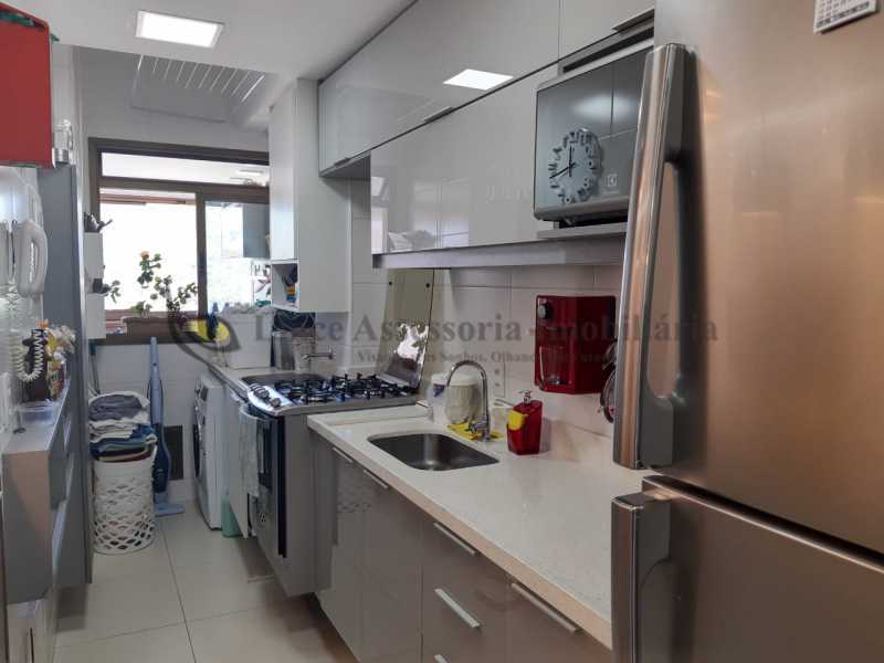 Apartamento à venda com 3 quartos, 76m² - Foto 24