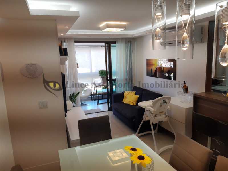 Apartamento à venda com 3 quartos, 76m² - Foto 6