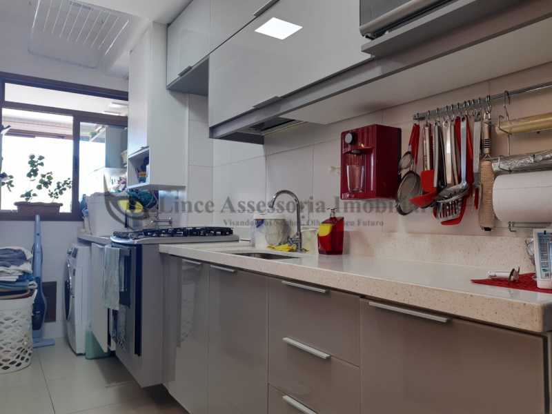 Apartamento à venda com 3 quartos, 76m² - Foto 28