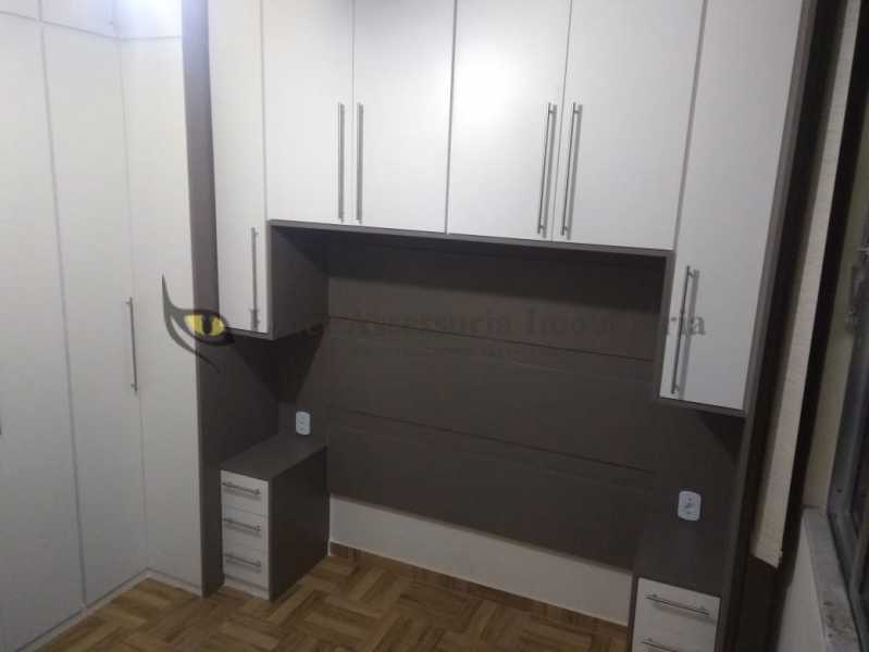 Apartamento à venda com 2 quartos, 67m² - Foto 5