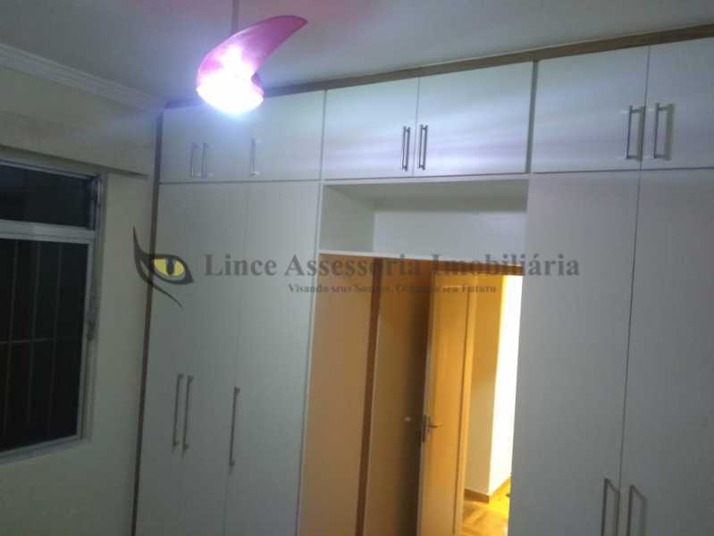 Apartamento à venda com 2 quartos, 67m² - Foto 10