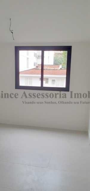 Apartamento à venda com 3 quartos, 117m² - Foto 9