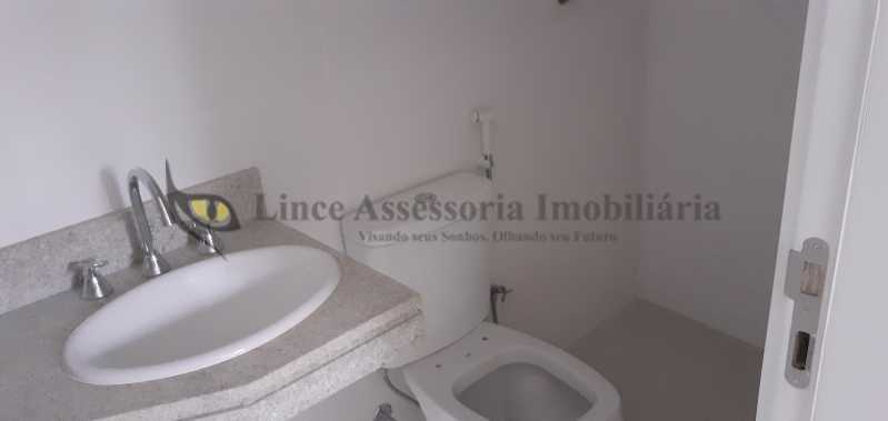 Apartamento à venda com 3 quartos, 117m² - Foto 12