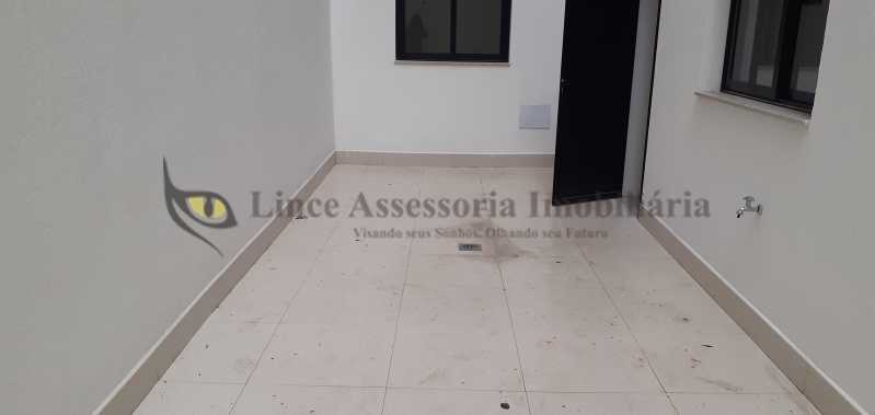 Apartamento à venda com 3 quartos, 117m² - Foto 18