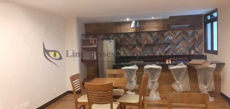 Apartamento à venda com 3 quartos, 117m² - Foto 19