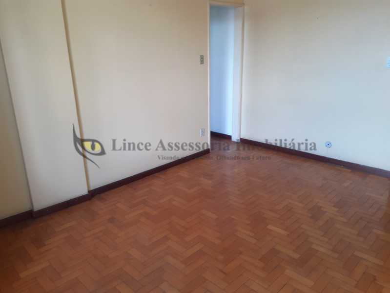 Apartamento à venda com 2 quartos, 78m² - Foto 7