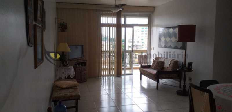 Apartamento à venda com 3 quartos, 105m² - Foto 4