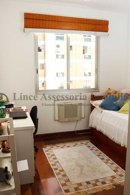 Apartamento à venda com 5 quartos, 294m² - Foto 18