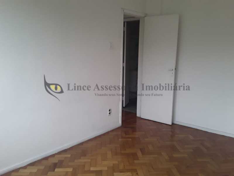 Apartamento à venda com 2 quartos, 72m² - Foto 15