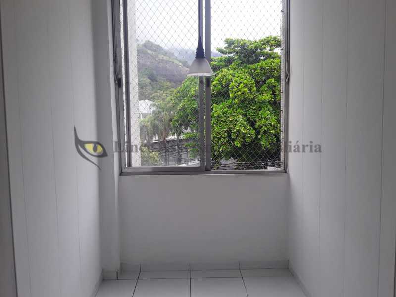 Apartamento à venda com 2 quartos, 72m² - Foto 20