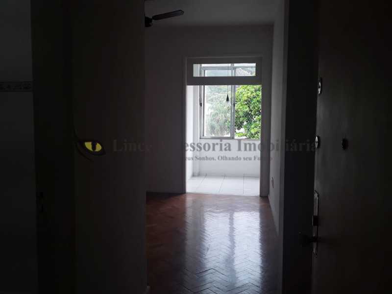 Apartamento à venda com 2 quartos, 72m² - Foto 23