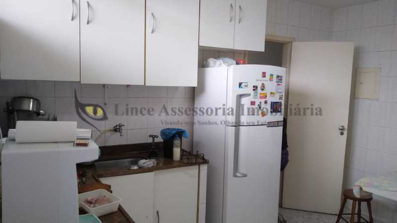 Apartamento à venda com 3 quartos, 115m² - Foto 9