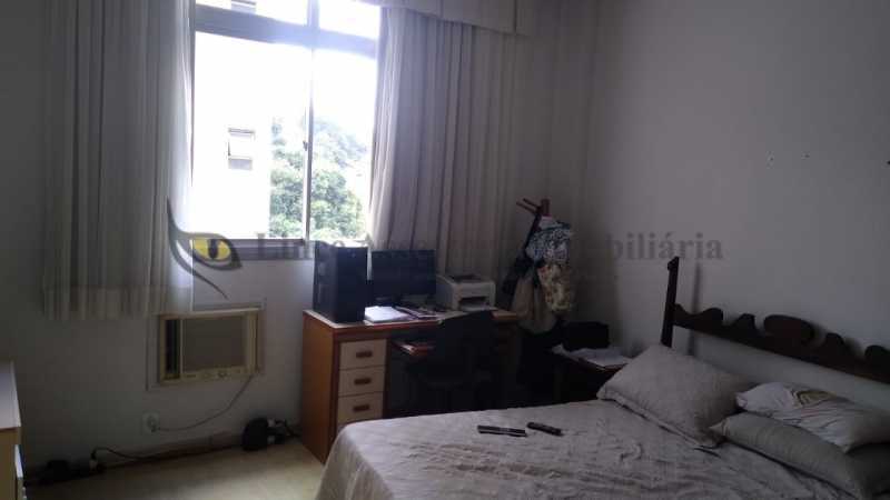 Apartamento à venda com 3 quartos, 115m² - Foto 4