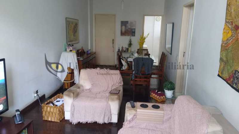 Apartamento à venda com 3 quartos, 115m² - Foto 2