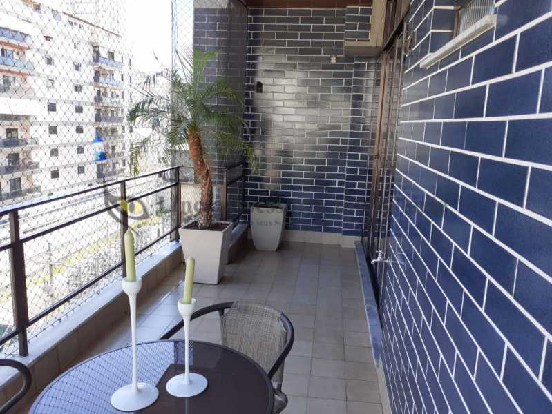 Apartamento à venda com 2 quartos, 86m² - Foto 2