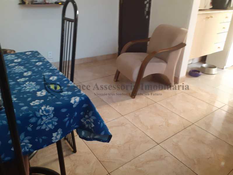 Apartamento à venda com 2 quartos, 58m² - Foto 3