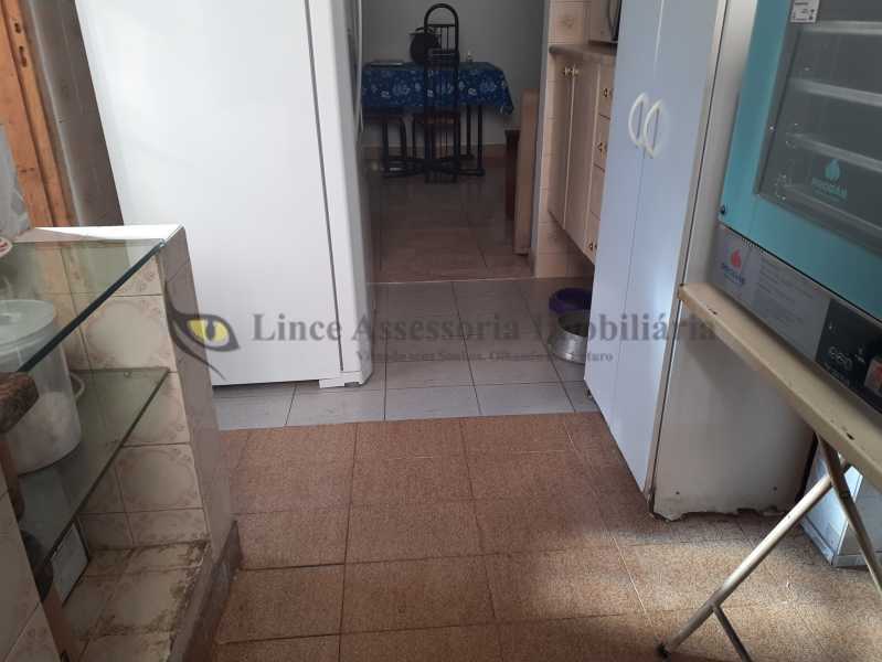 Apartamento à venda com 2 quartos, 58m² - Foto 14