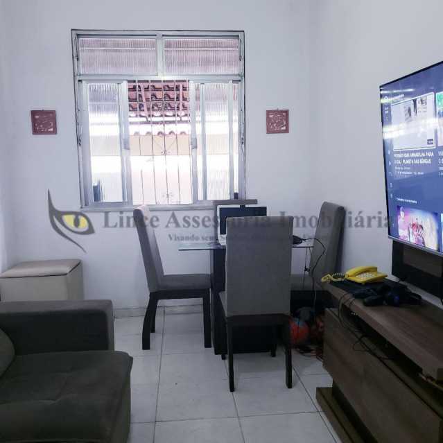 Apartamento à venda com 2 quartos, 64m² - Foto 3