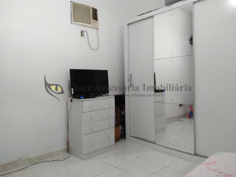 Apartamento à venda com 2 quartos, 64m² - Foto 14