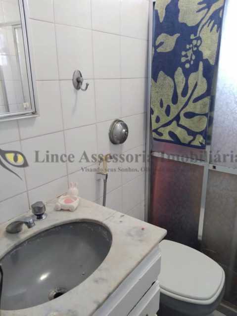 Apartamento à venda com 2 quartos, 64m² - Foto 11