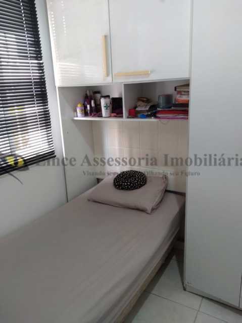 Apartamento à venda com 2 quartos, 64m² - Foto 5